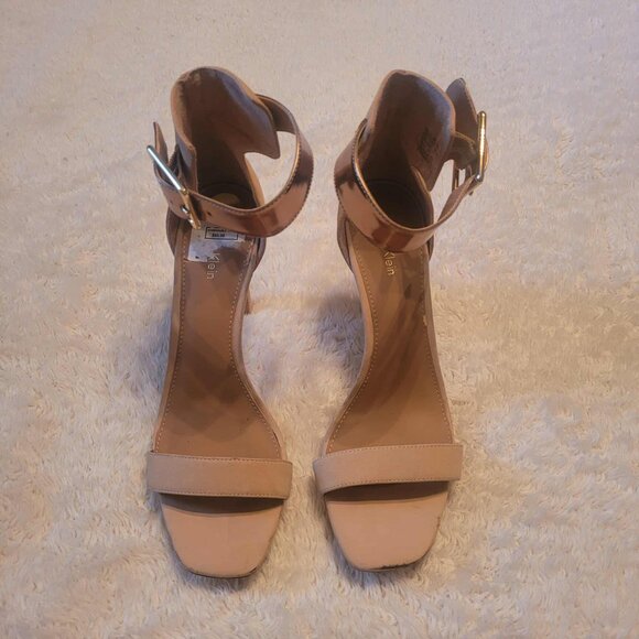 Beige/Gold Calvin Klein 4 inch heels, Size 9 - Picture 3 of 14